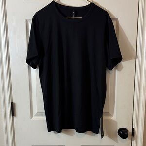 lululemon athletica Black Short Sleeve Tee